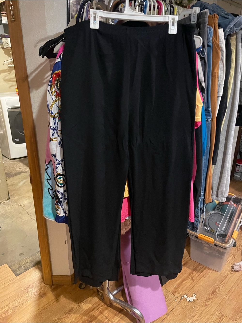 Ara Black Wide-Leg Pull-On Capris with Elastic Waistband